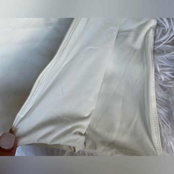 Naked wardrobe Leather Look bandeau top 🤍 - Picture 5 of 10